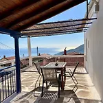 Politeika Traditional House Appartement