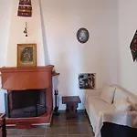 公寓 Politeika Traditional House Tirós