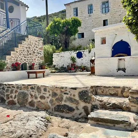 Politeika Traditional House 아파트 *