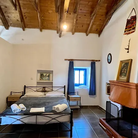 Apartament Politeika Traditional House *