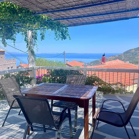 Politeika Traditional House Apartamento