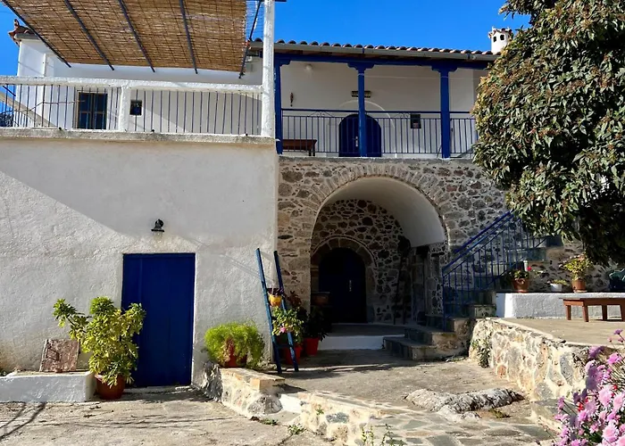 Politeika Traditional House Apartamento Tirós