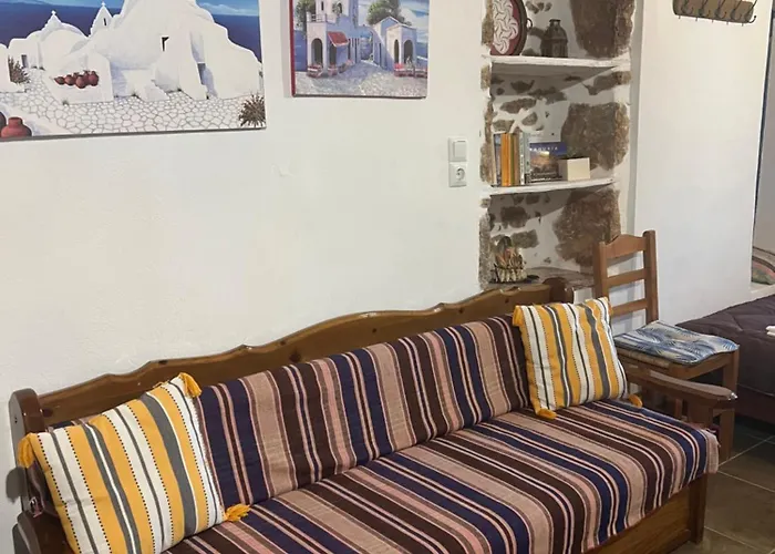 Apartamento Politeika Traditional House Tirós